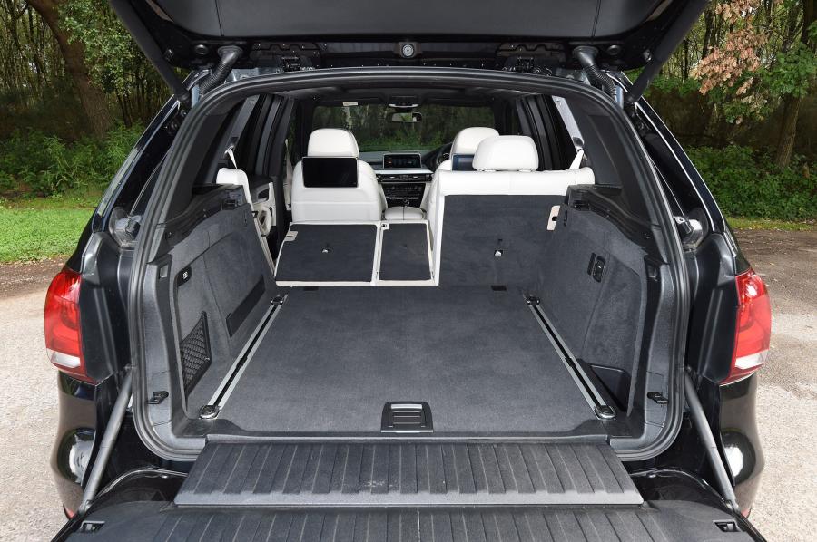 Багажник BMW X5 xDrive40d M Sport (F15) 2013 года  (UK) (фото 9 из 12)